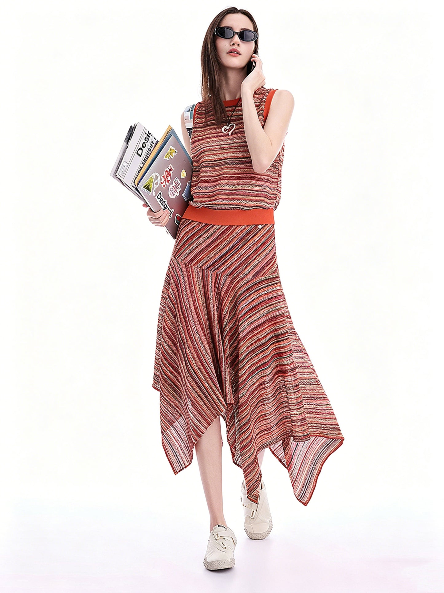 AYANAS Crew-Neck Sleeveless Knit Top