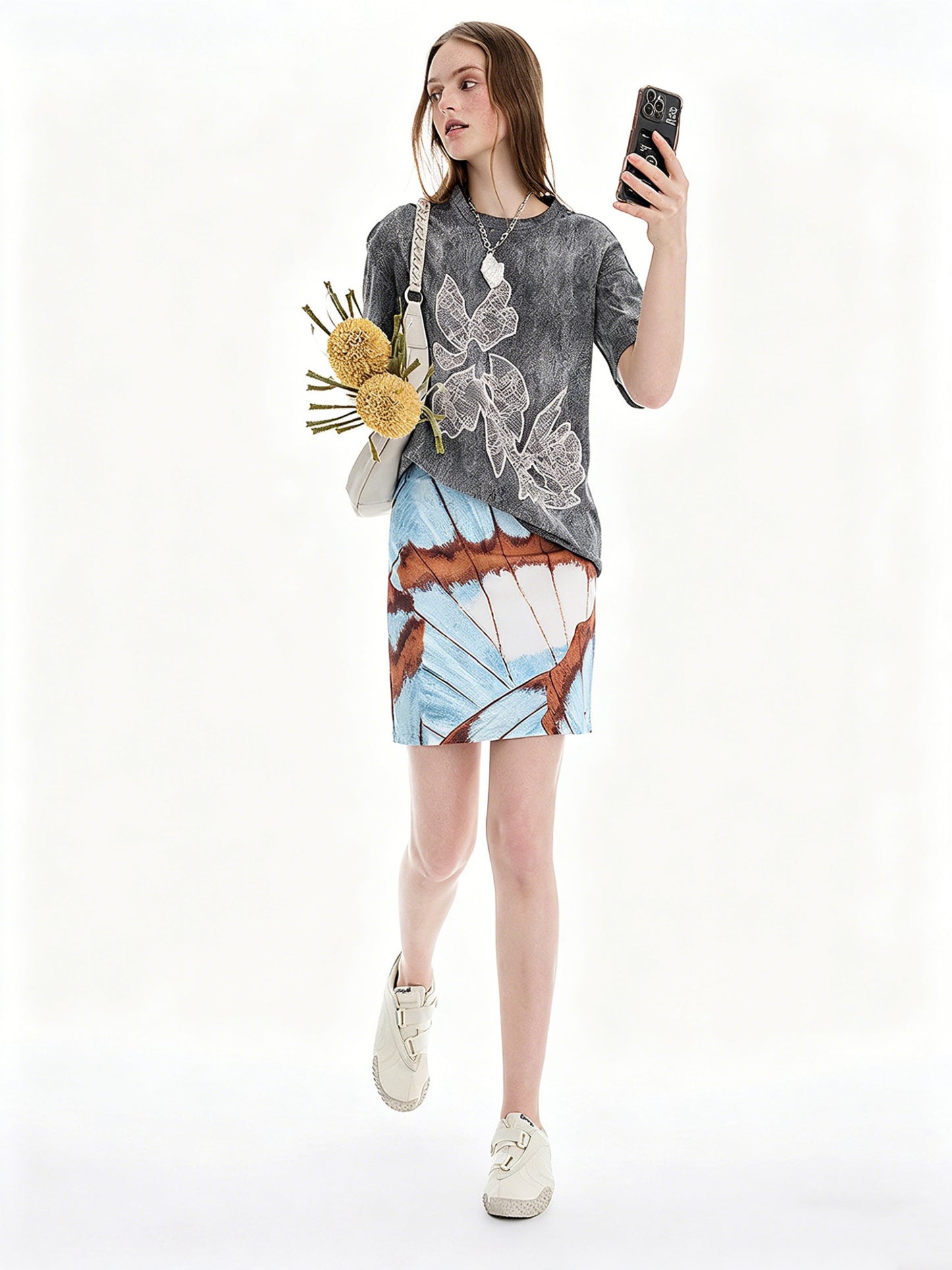 AYANAS T-shirt with black mottled lace print
