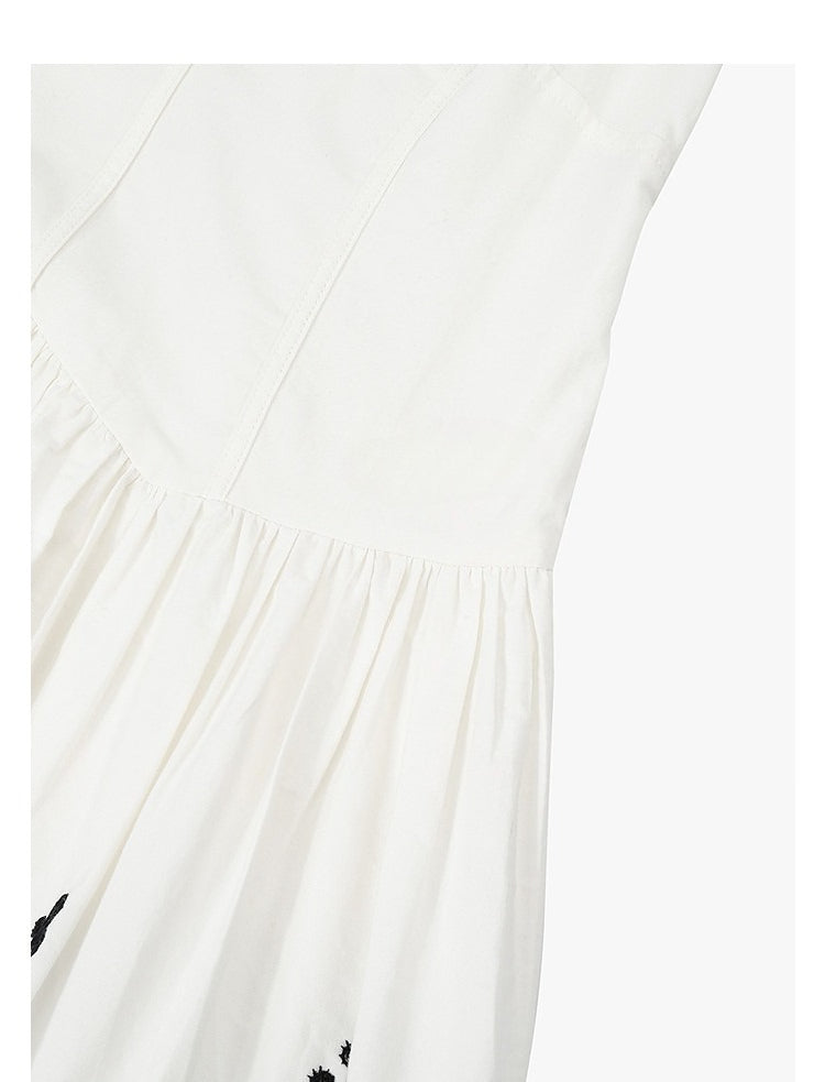AYANAS Contrasting-colour embroidered women’s dress