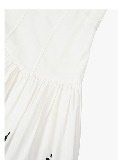 AYANAS Contrasting-colour embroidered women’s dress